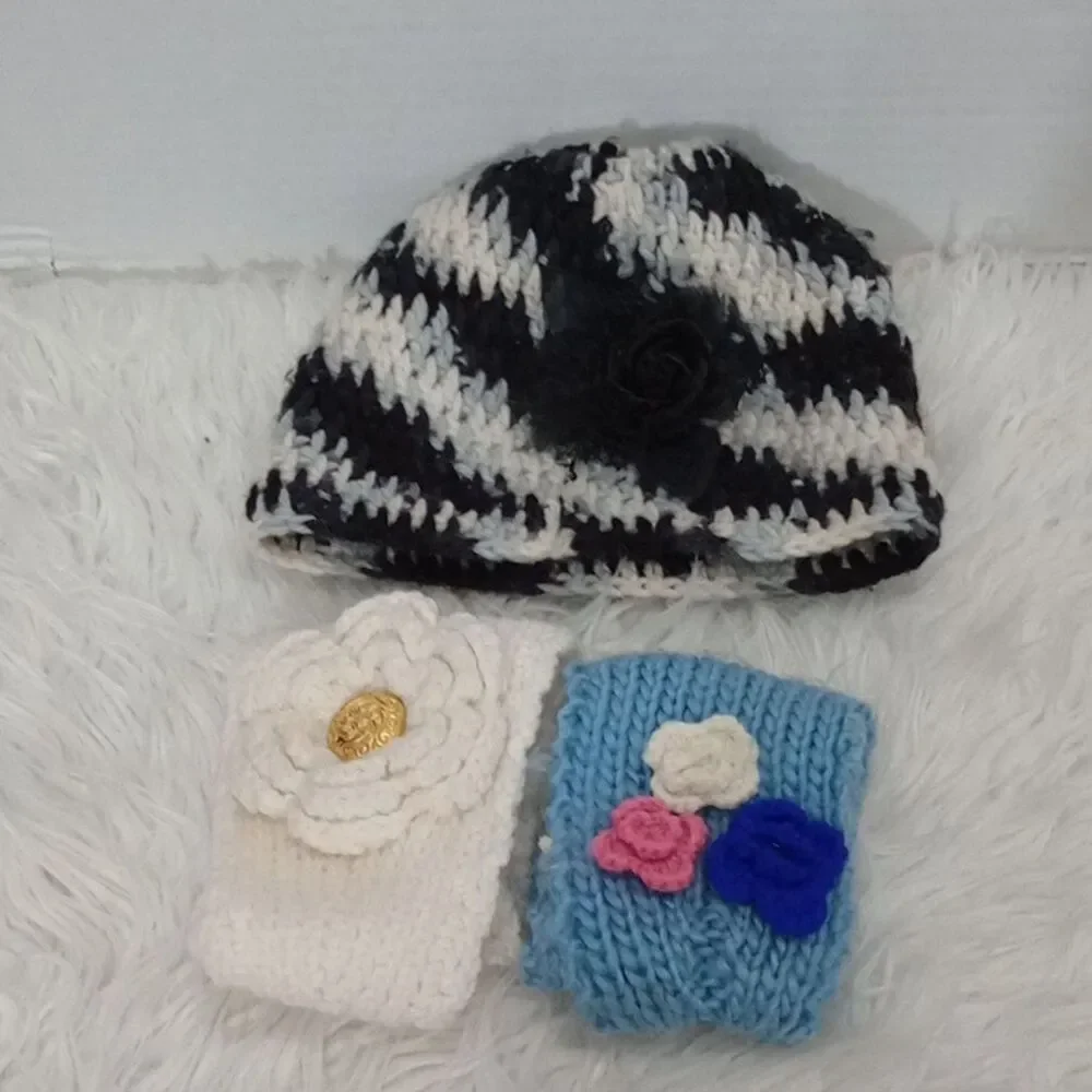 Winter girl bundle black/white hat and blue white  headbands